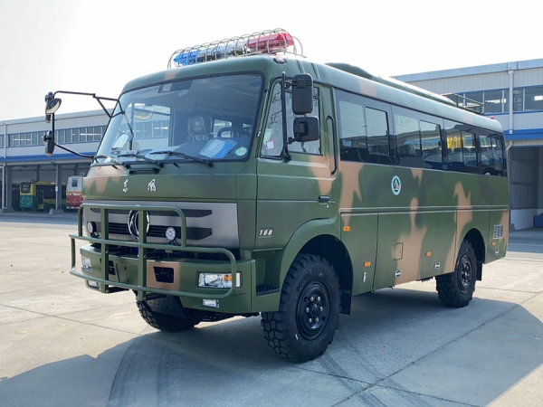 东风EQ6680ZT6D型四驱越野客车